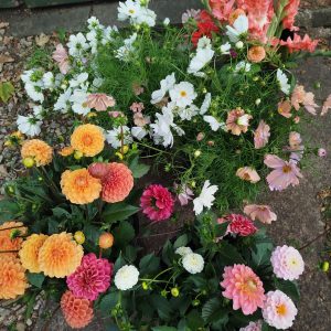 DIY Flower Bucket